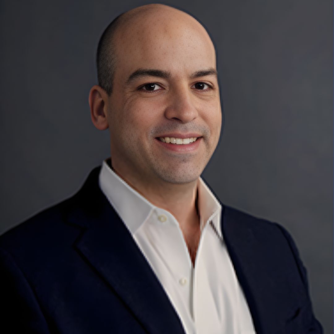 Sebastian Seiguer , JD, MBA(CEO, Emocha)